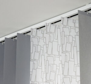 Gemusterter Lamellenvorhang weiß grau